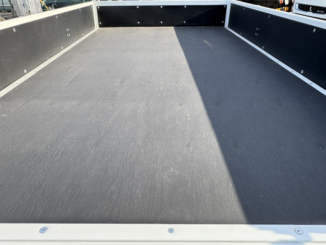 三菱ふそう キャンター 小型 平ボディ（クレーン付） 2PG-FEB80(102236) 12枚目