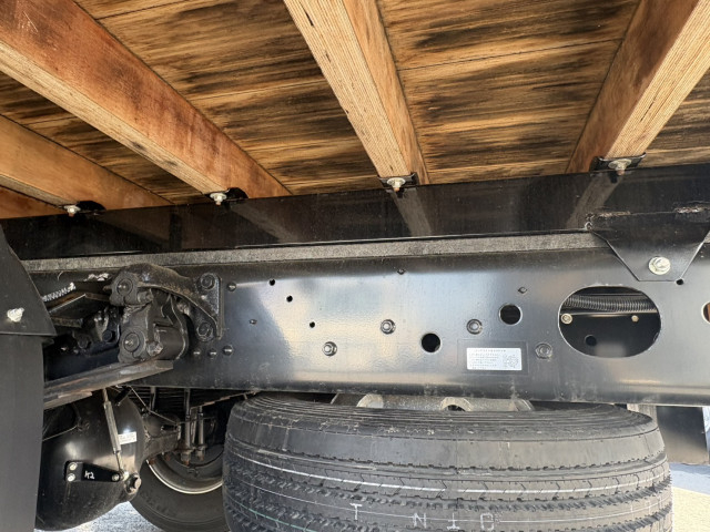 三菱ふそう ファイター 増トン 平ボディ（クレーン付） 2KG-FK62FZ(102235) 25枚目