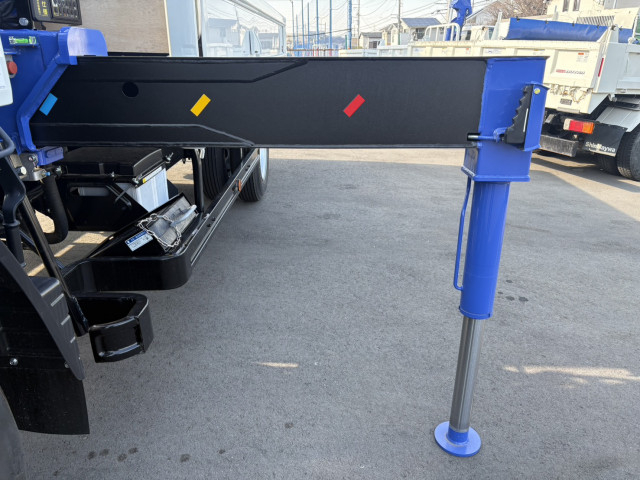 三菱ふそう キャンター 小型 平ボディ（クレーン付） 2PG-FEB80(102236) 18枚目