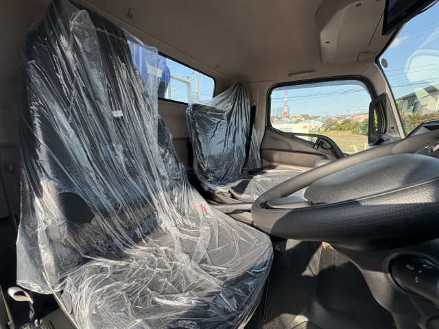 三菱ふそう キャンター 小型 平ボディ（クレーン付） 2PG-FEB80(102236) 31枚目