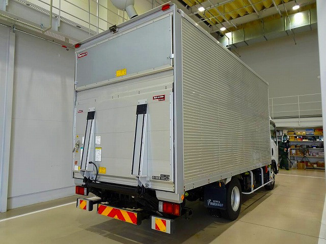 いすゞ エルフ 小型 バン TPG-NPR85YN(102241) 3枚目