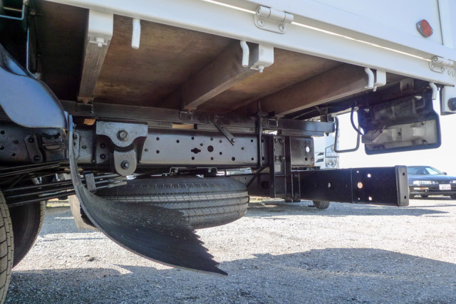 日野 デュトロ 小型 平ボディ（クレーン付） TKG-XZU695M(102240) 24枚目