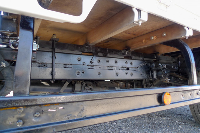 日野 デュトロ 小型 平ボディ（クレーン付） TKG-XZU695M(102240) 25枚目