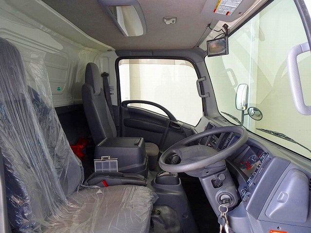 いすゞ エルフ 小型 バン TPG-NPR85YN(102241) 6枚目