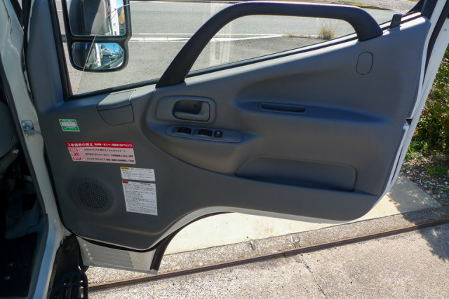 日野 デュトロ 小型 平ボディ（クレーン付） TKG-XZU695M(102240) 27枚目