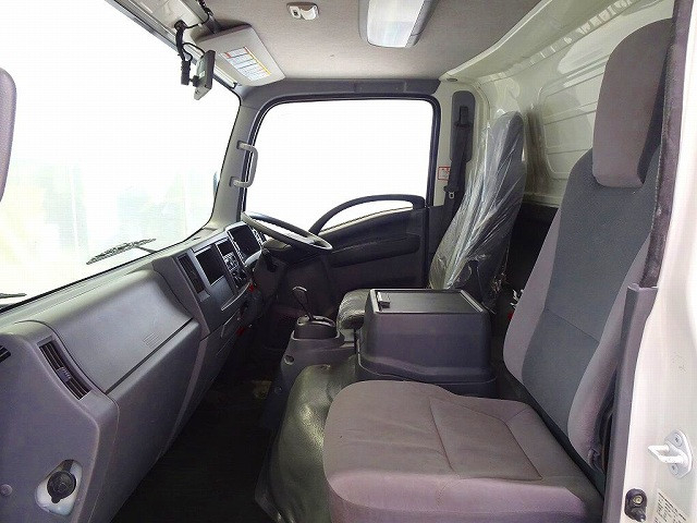 いすゞ エルフ 小型 バン TPG-NPR85YN(102241) 8枚目