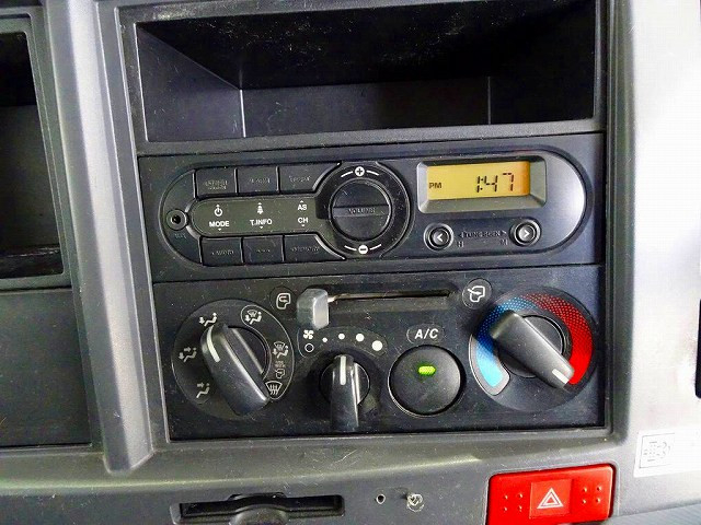 いすゞ エルフ 小型 バン TPG-NPR85YN(102241) 11枚目