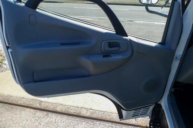 日野 デュトロ 小型 平ボディ（クレーン付） TKG-XZU695M(102240) 33枚目