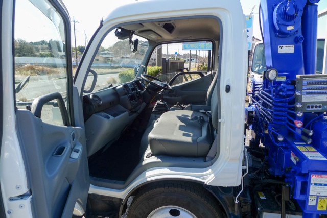 日野 デュトロ 小型 平ボディ（クレーン付） TKG-XZU695M(102240) 34枚目