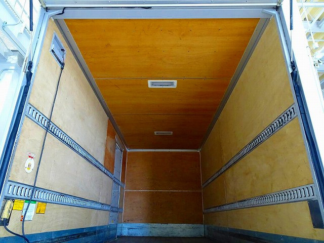 いすゞ エルフ 小型 バン TPG-NPR85YN(102241) 23枚目