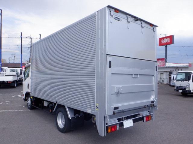 いすゞ エルフ 小型 バン TRG-NMR85AN(102243) 6枚目