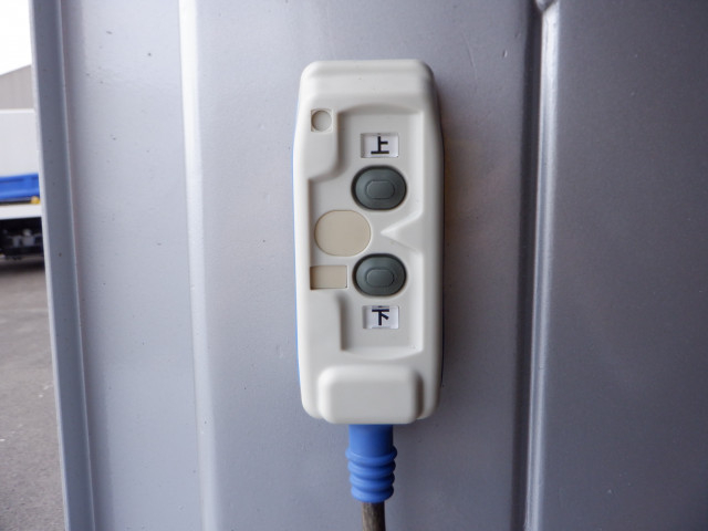 いすゞ エルフ 小型 バン TRG-NMR85AN(102243) 18枚目