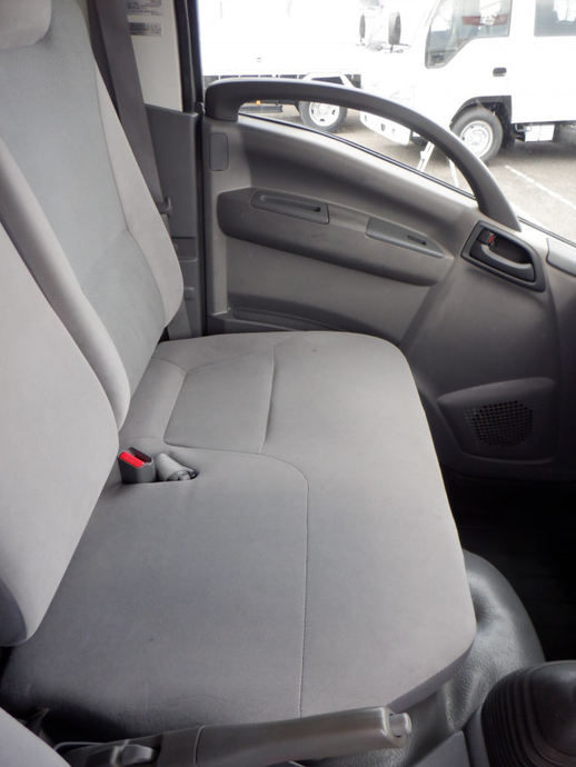 いすゞ エルフ 小型 バン TRG-NMR85AN(102243) 38枚目