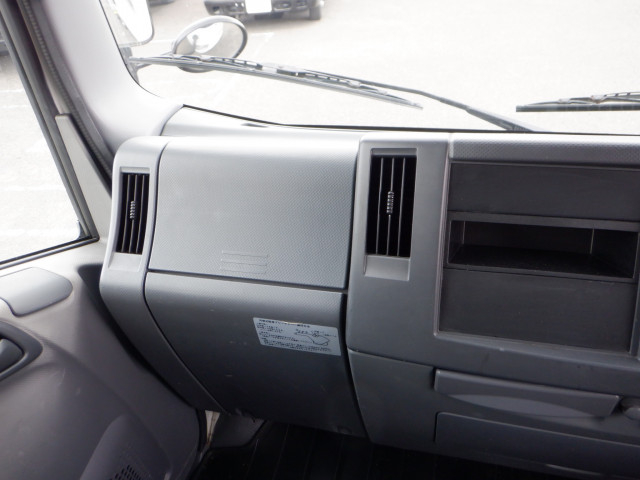 いすゞ エルフ 小型 バン TRG-NMR85AN(102243) 41枚目