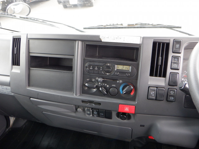 いすゞ エルフ 小型 バン TRG-NMR85AN(102243) 42枚目