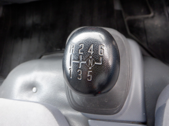 いすゞ エルフ 小型 バン TRG-NMR85AN(102243) 43枚目