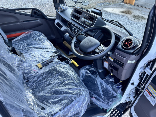 三菱ふそう キャンター 小型 コンテナ専用車 2RG-FBAV0(102246) 4枚目