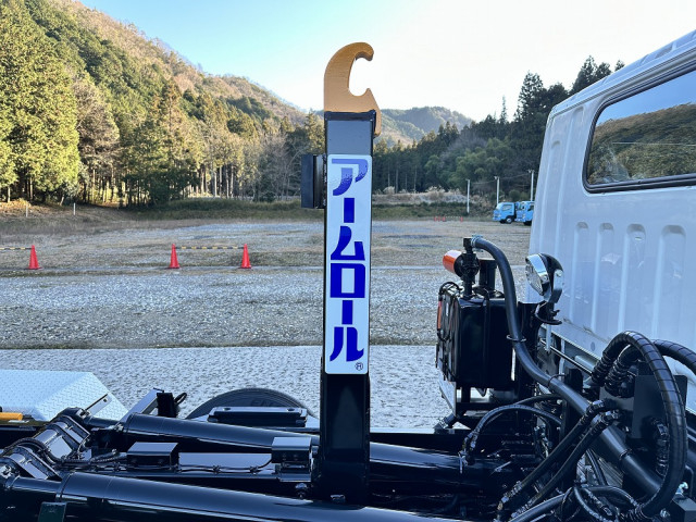 三菱ふそう キャンター 小型 コンテナ専用車 2RG-FBAV0(102246) 16枚目