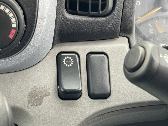 Mitsubishi Fuso canter Small Double cab TPG-FBA00(102250) 33枚目