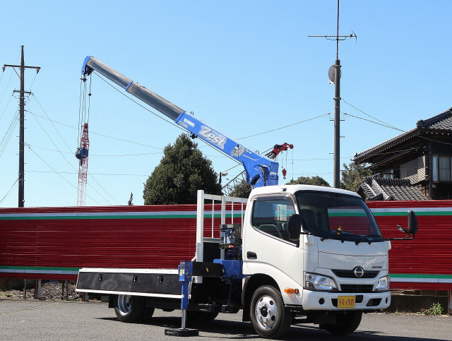 日野 デュトロ 小型 平ボディ（クレーン付） TPG-XZU650M(102253) 18枚目