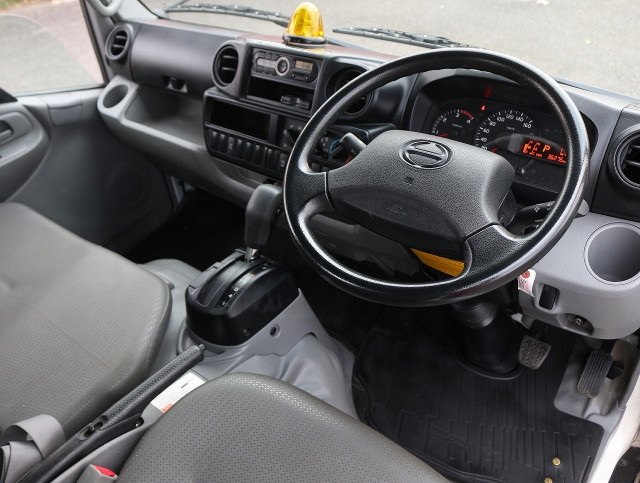 日野 デュトロ 小型 平ボディ（クレーン付） TPG-XZU650M(102253) 39枚目