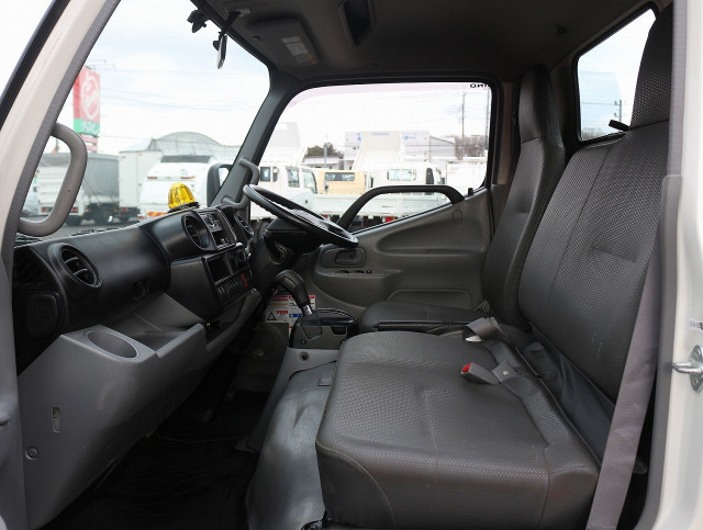 日野 デュトロ 小型 平ボディ（クレーン付） TPG-XZU650M(102253) 48枚目