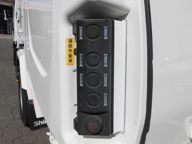 いすゞ エルフ 小型 塵芥車（プレス式） TPG=NMR85N(102254) 12枚目