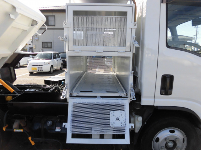 いすゞ エルフ 小型 塵芥車（プレス式） TPG=NMR85N(102254) 24枚目