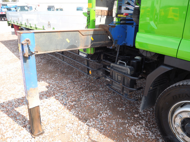 いすゞ フォワード 増トン 平ボディ（クレーン付） LPG-FTR90S2(102258) 9枚目