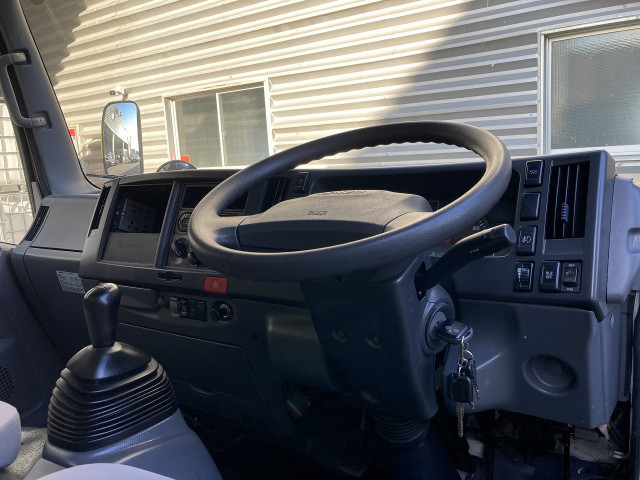 いすゞ エルフ 小型 バン TRG-NMR85AN(102257) 17枚目