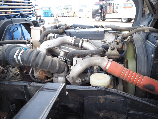 いすゞ フォワード 増トン 平ボディ（クレーン付） LPG-FTR90S2(102258) 18枚目