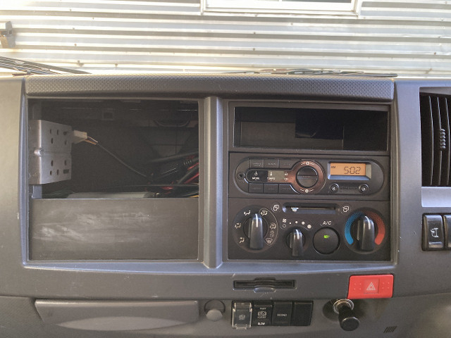 いすゞ エルフ 小型 バン TRG-NMR85AN(102257) 18枚目