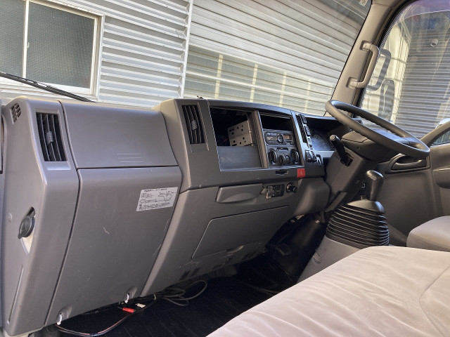 いすゞ エルフ 小型 バン TRG-NMR85AN(102257) 21枚目