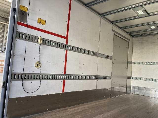 いすゞ エルフ 小型 バン TRG-NMR85AN(102257) 23枚目