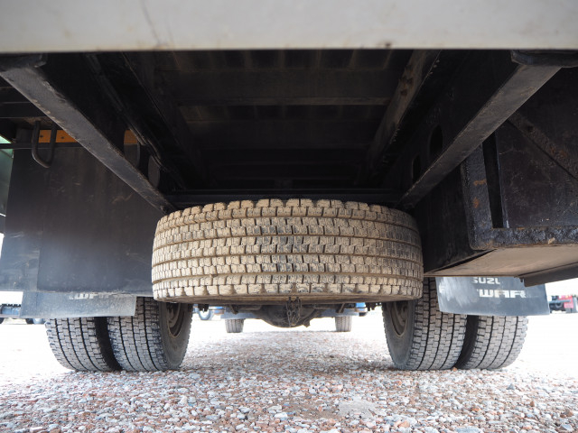 いすゞ フォワード 増トン 平ボディ（クレーン付） LPG-FTR90S2(102258) 28枚目