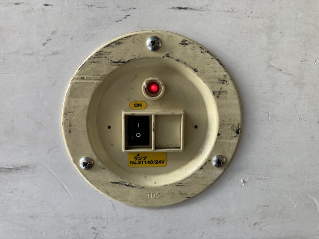 いすゞ エルフ 小型 バン TRG-NMR85AN(102257) 28枚目