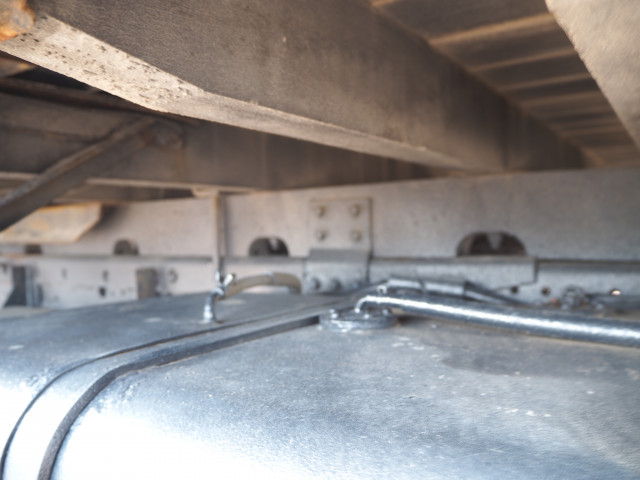 いすゞ フォワード 増トン 平ボディ（クレーン付） LPG-FTR90S2(102258) 34枚目