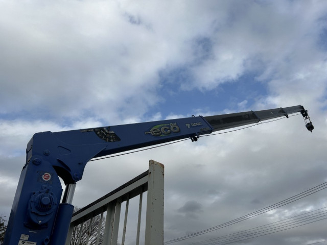 日野 レンジャー 中型 平ボディ（クレーン付） TKG-FC9JKAP(102262) 16枚目