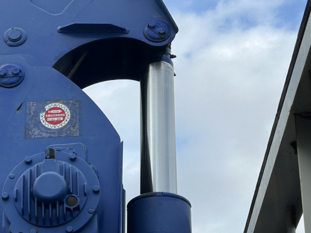 日野 レンジャー 中型 平ボディ（クレーン付） TKG-FC9JKAP(102262) 17枚目