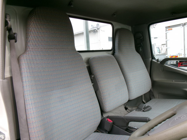 トヨタ トヨエース 小型 平ボディ KG-LY230(102266) 8枚目