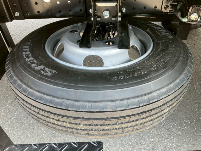 三菱ふそう キャンター 小型 バン 2PG-FEB80(102271) 29枚目