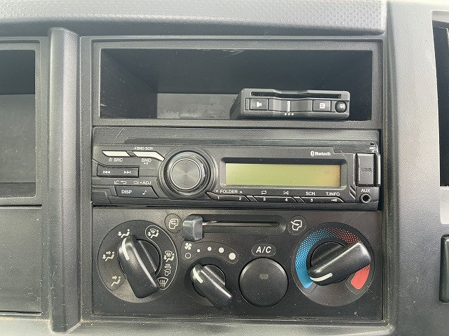 いすゞ エルフ 小型 平ボディ 2RG-NMR88AR(102272) 27枚目