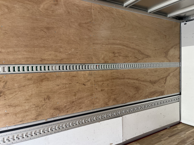 いすゞ フォワード 中型 ウィング 2RG-FRR90T2(102273) 32枚目