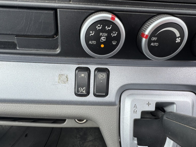 Mitsubishi Fuso canter Small Flat body 2PG-FBAV0(102274) 27枚目