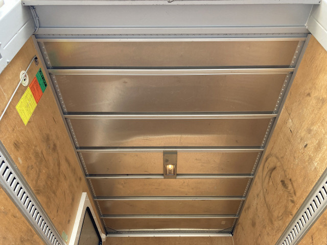 Nissan atlas Small Box body TRG-FEA5W(102277) 26枚目