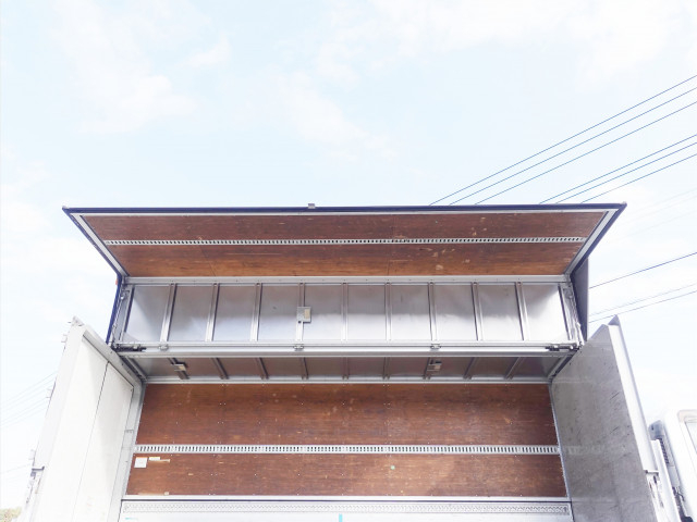 いすゞ フォワード 中型 ウィング TKG-FRR90T2(102304) 9枚目