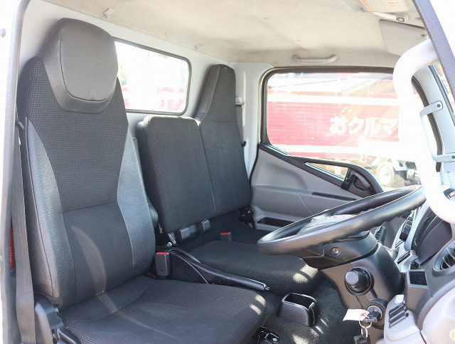 三菱ふそう キャンター 小型 平ボディ 2RG-FBA20(102303) 31枚目