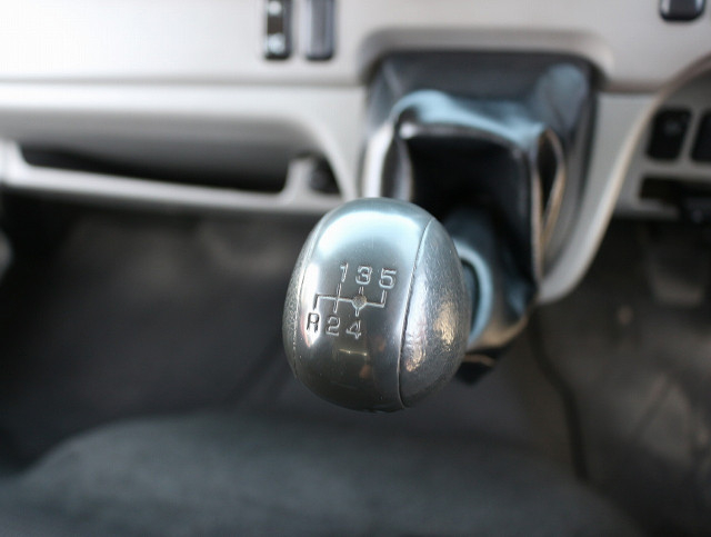 三菱ふそう キャンター 小型 平ボディ 2RG-FBA20(102303) 40枚目