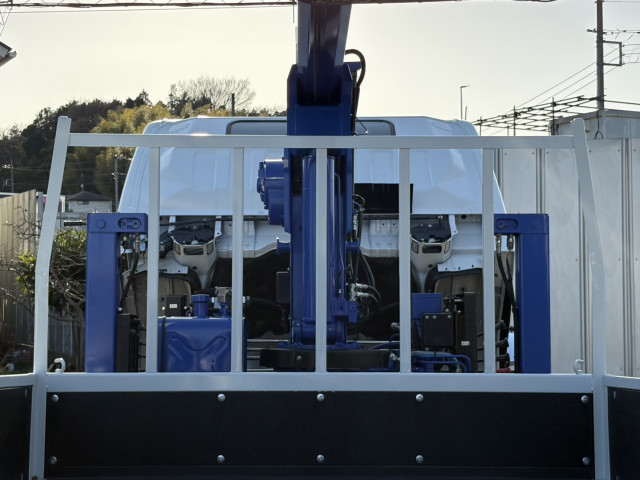 三菱ふそう キャンター 小型 平ボディ（クレーン付） 2PG-FEB80(102379) 13枚目