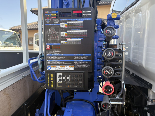 三菱ふそう キャンター 小型 平ボディ（クレーン付） 2PG-FEB80(102379) 19枚目